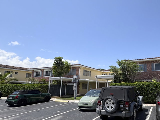 The Island Club Condo photo 2